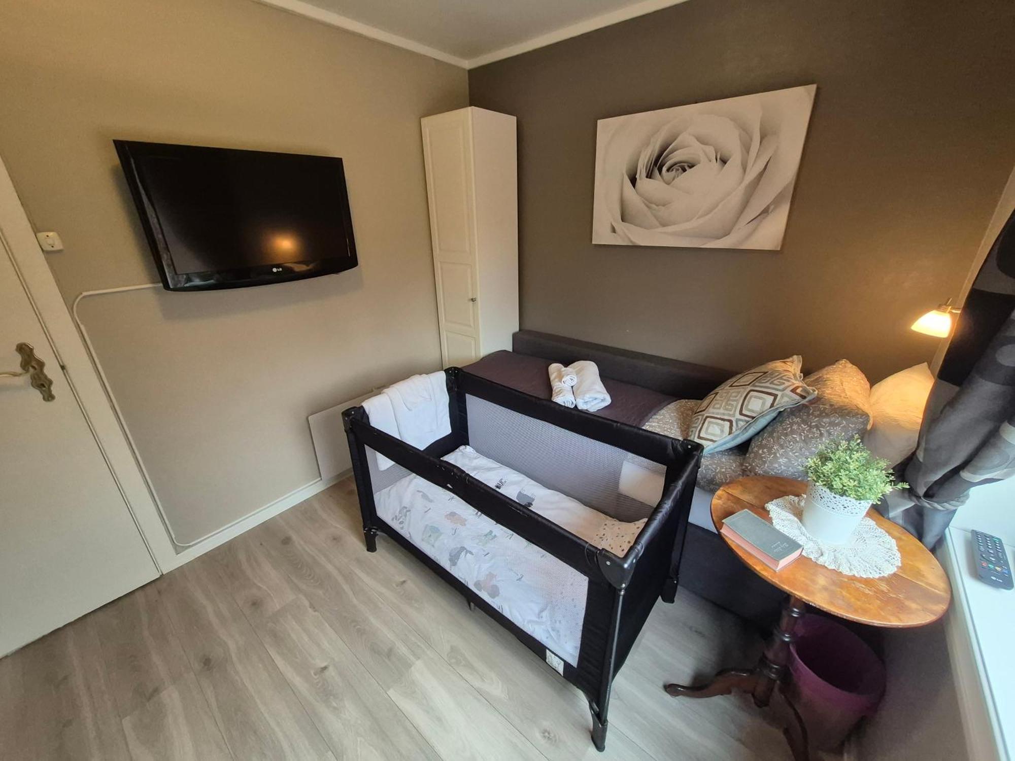 Mormors Basseng Apartman Kristiansand Kültér fotó